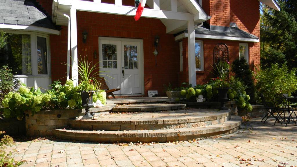 Maple Woods Bed & Breakfast Casselman Eksteriør bilde